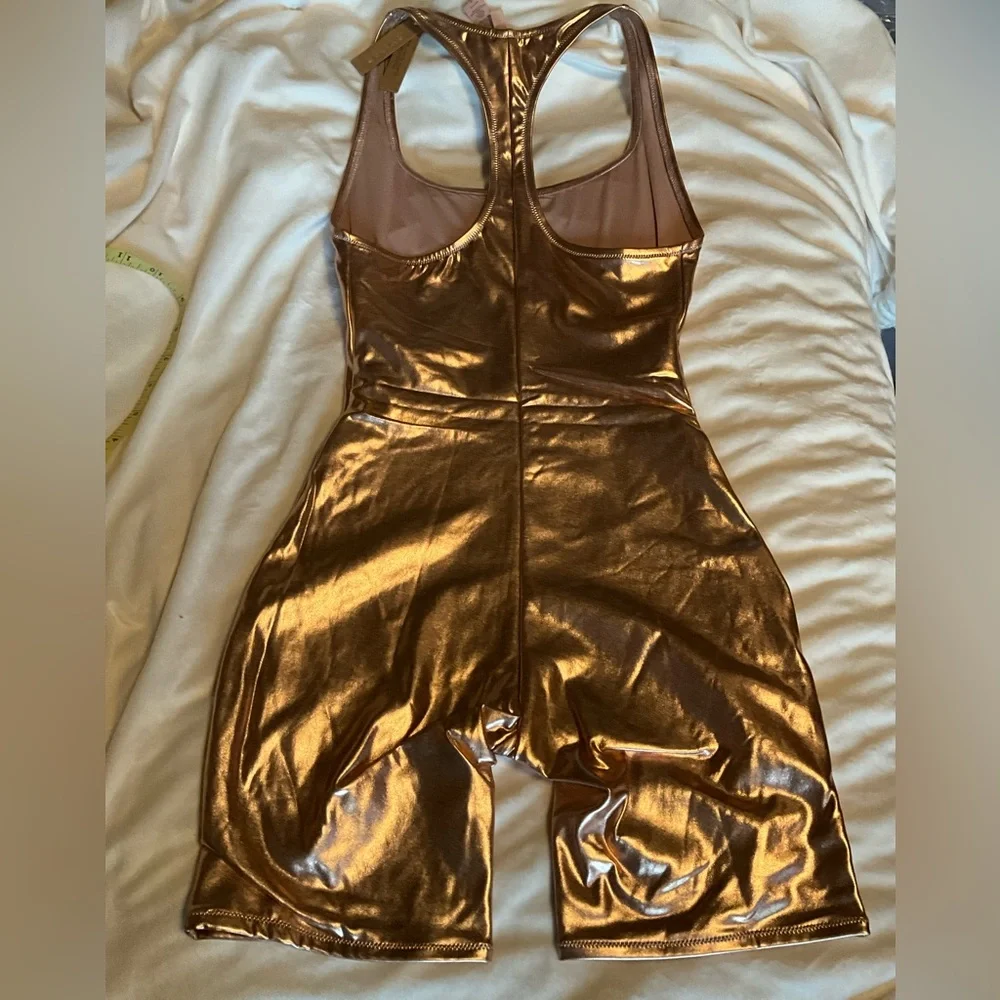 SKIMS Swim Women's Rose Gold Metallic Racerback Cycle Suit Size Small NWT